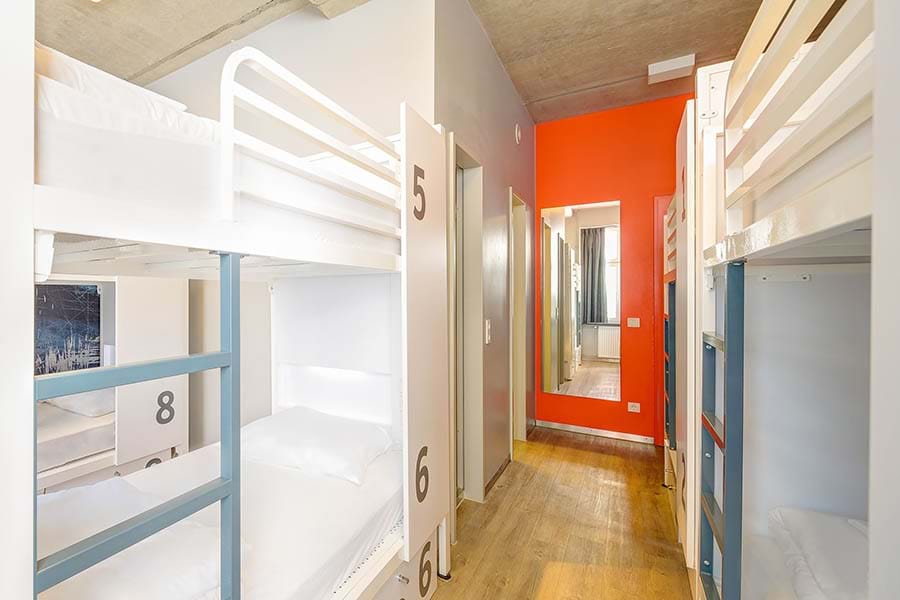 Private 8-bed Room