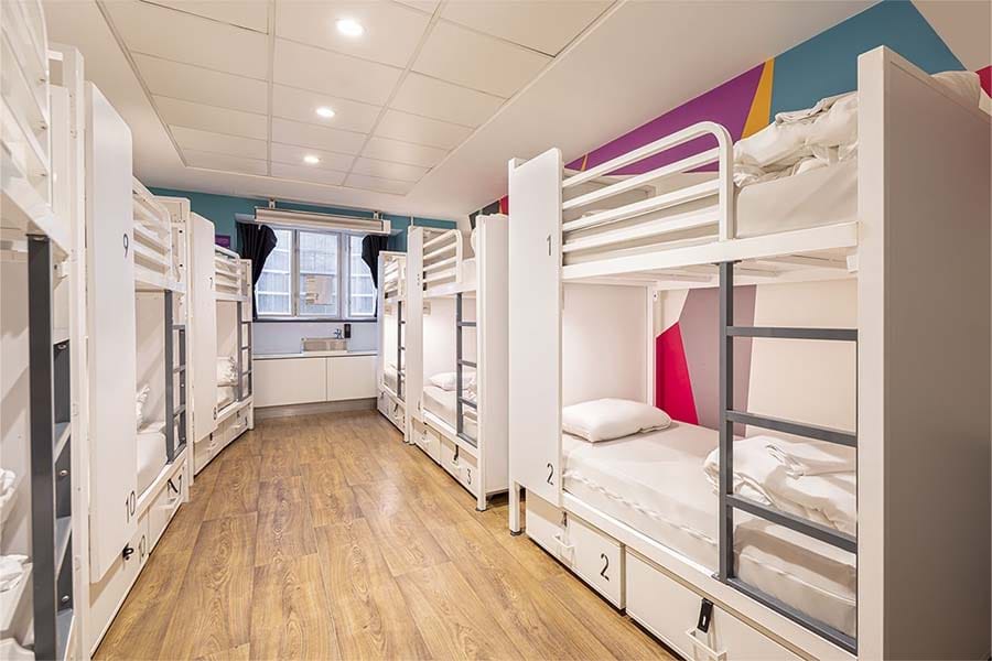 Bed in Large Dorm – Shared Bathrooms