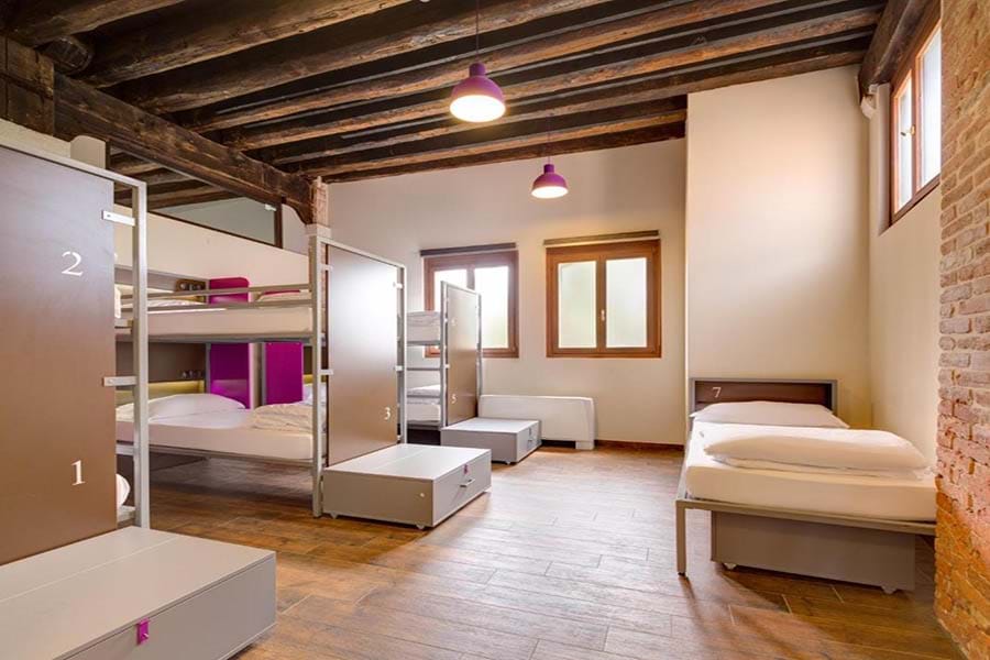 Private 7-bed Room – Shared Bathrooms